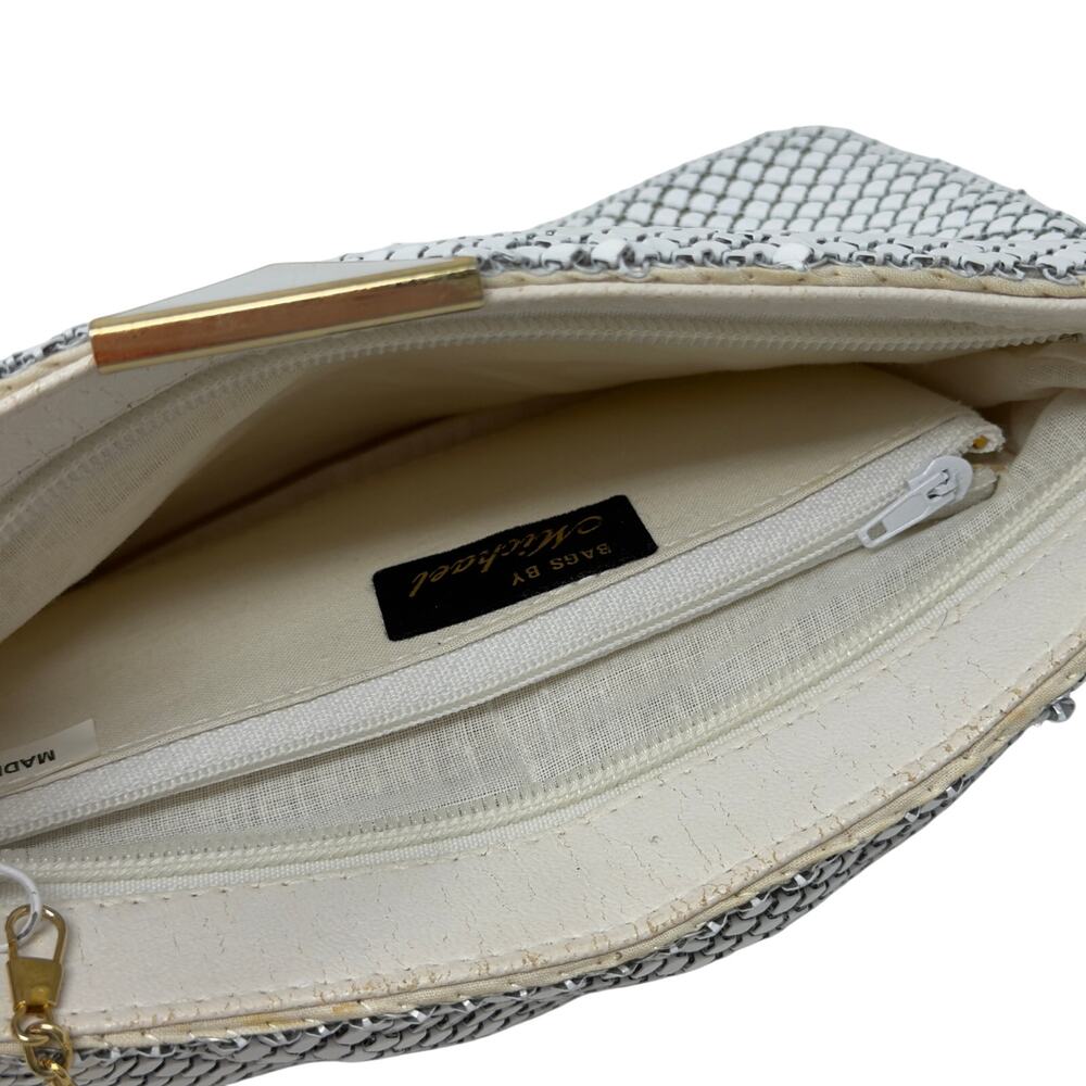 Vintage Metal Mesh Clutch/Shoulder Bag/Crossbody Purse in White - Picture 7 of 13